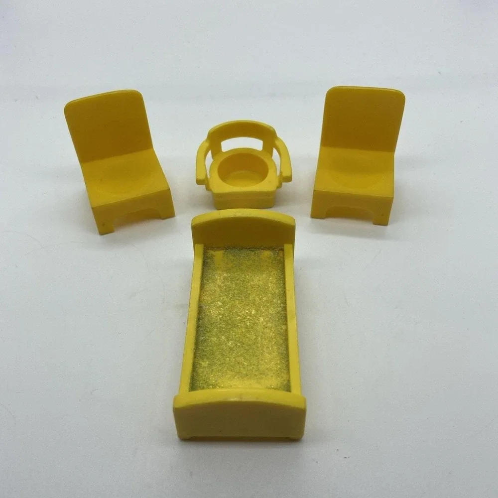 Vintage Fisher Price Little People Yellow Furniture Set Bed Chairs‎ 4pc Lot